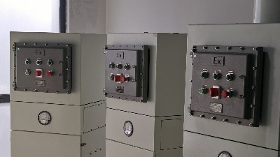 車間防爆除塵器，執(zhí)信環(huán)保助力企業(yè)安全凈化粉塵。